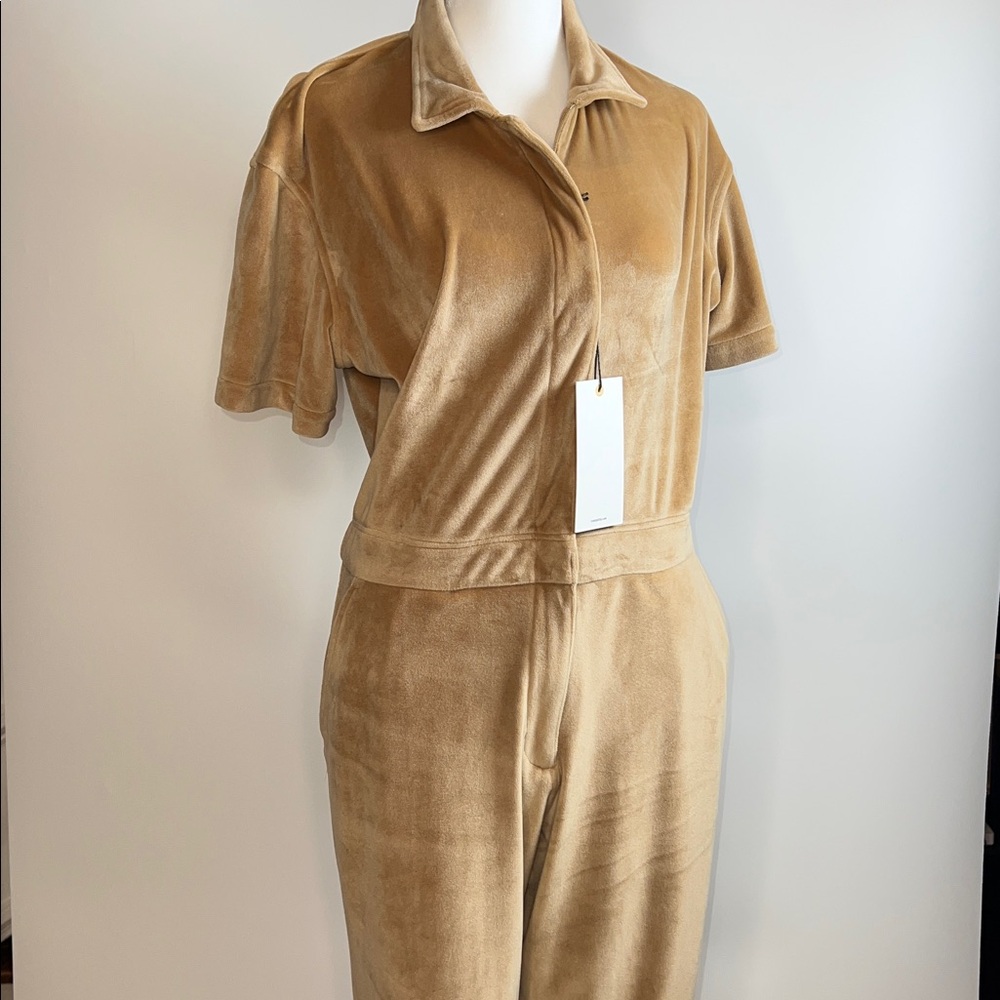 💖NWT RIVET UTILITY ICON VELOUR JUMPSUIT IN CAMEL COLOR SIZE L(10-12)